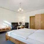 Zwick An Der Kietzbruecke شقة